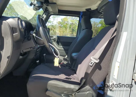 2014 Jeep Wrangler Unlimited Sport из США, поврежденный, VIN 1C4BJWDG5EL105073